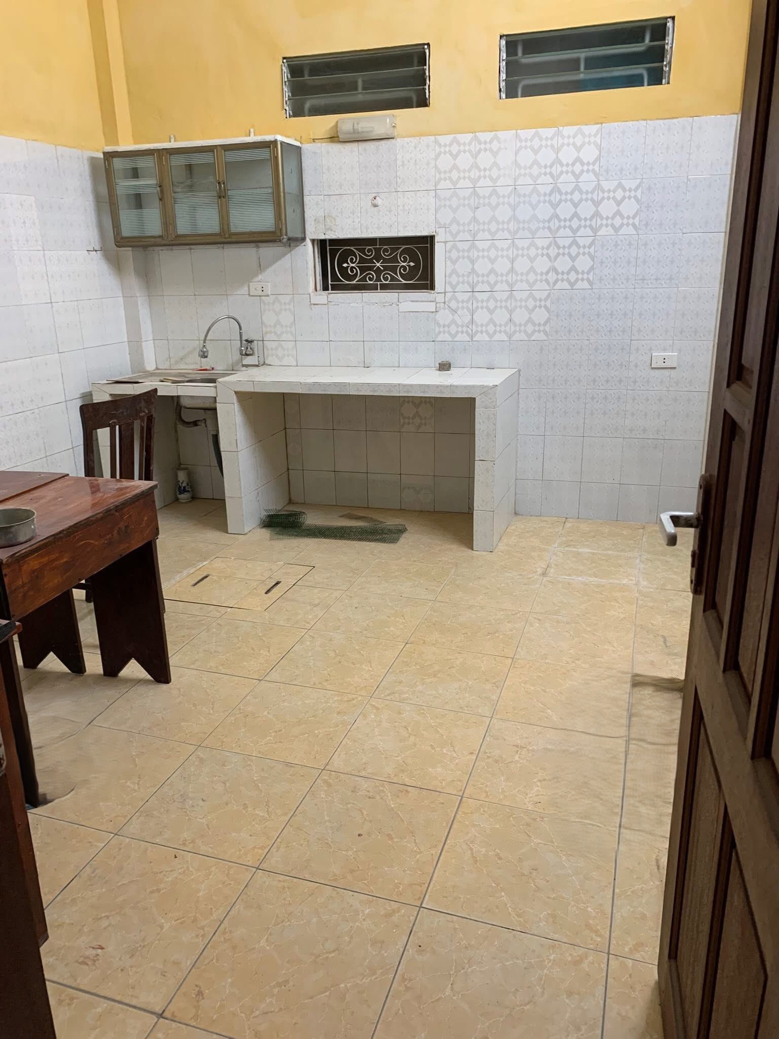 Cho thuê nhà ngõ 19 Khương Hạ 50m2 x 2.5 tầng, 2 ngủ, 7.5 Triệu ở gđ, nhóm 4 người - Ảnh chính